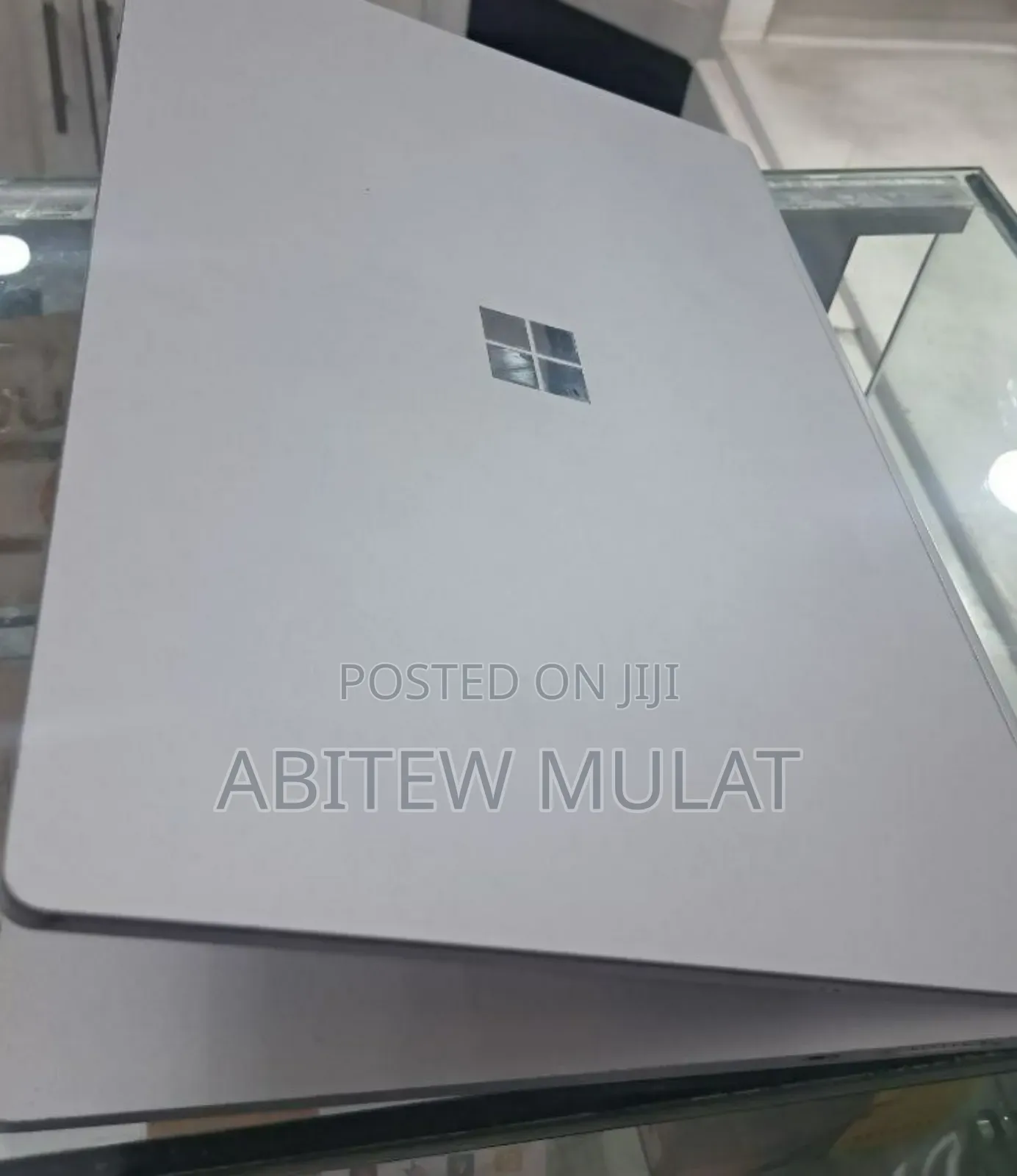 New Laptop Microsoft Surface Book 2 16GB Intel Core I7 SSD 256GB