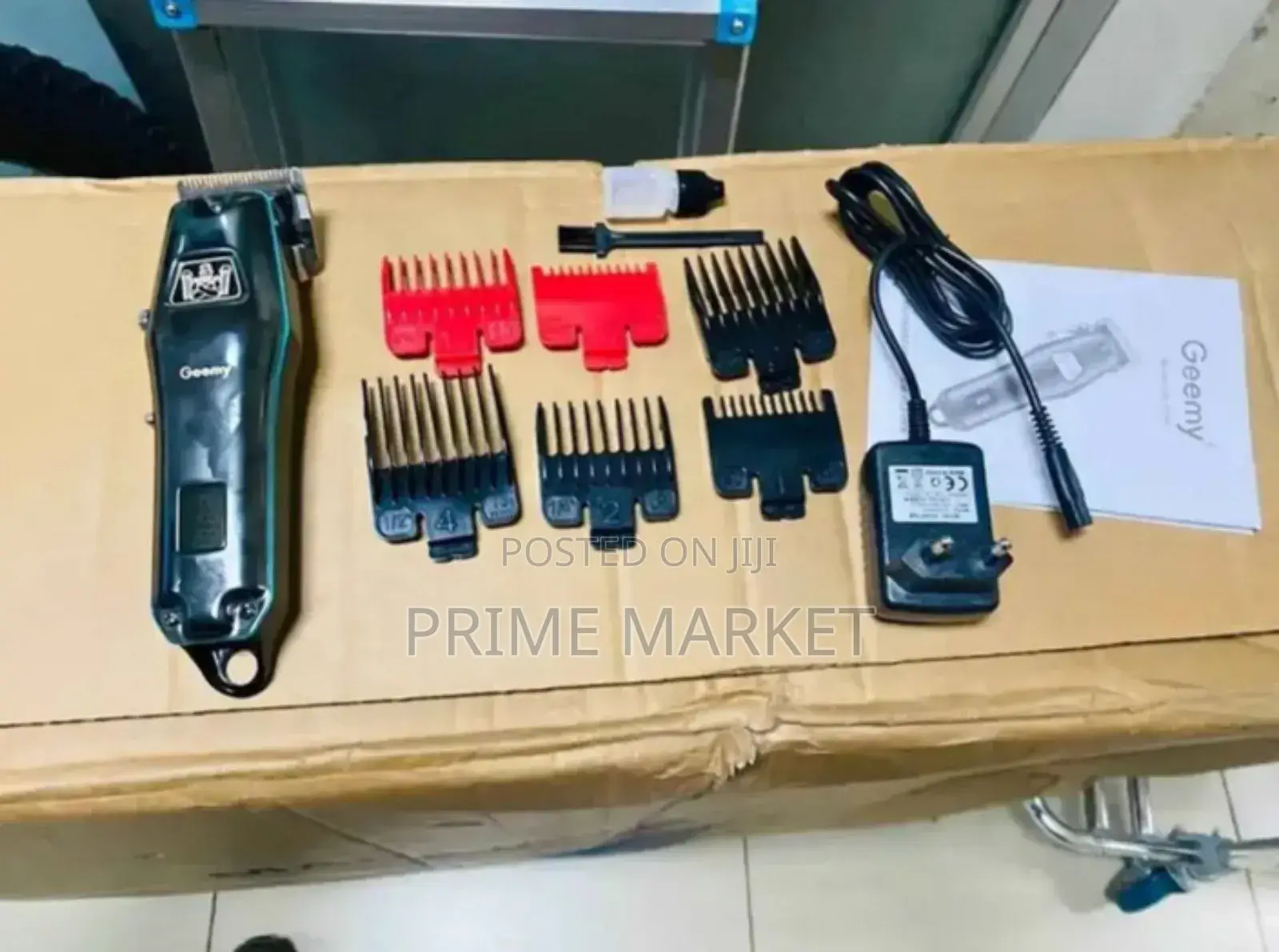 Geemy Gm-6680 Rechargeable Hair Clipper