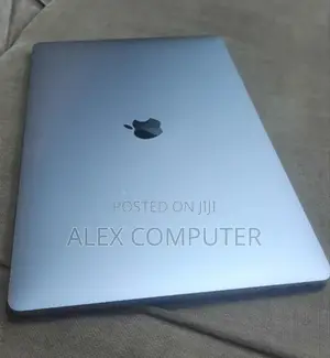 New Laptop Apple MacBook Pro 2019 32GB Intel Core I9 SSD 512GB