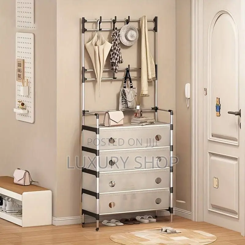  5 Layers Shoes Rack 
New Simple Floor Clothes Rack