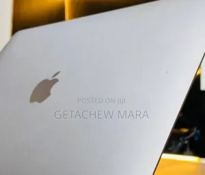 New Laptop Apple MacBook Pro M1 8GB Apple M1 Pro SSD 256GB