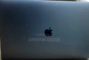 New Laptop Apple MacBook Pro 2019 32GB Intel Core I9 SSD 512GB