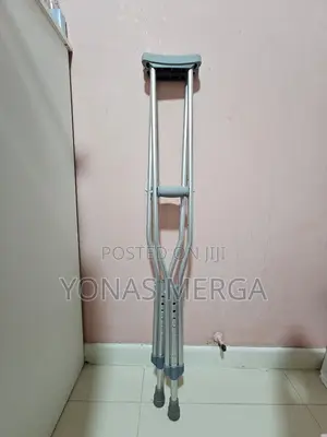 Photo - Aluminum Underarm\交 Crutches Adult Pr☆下crutches••Easy Wing