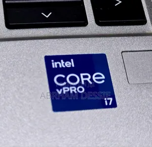 New Laptop HP EliteBook 1040 G8 16GB Intel Core I7 SSD 512GB