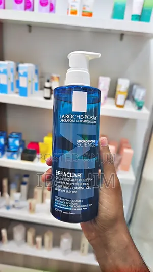 Photo - La Roche-Posay Effaclar Purifying Foaming Gel – 400ml