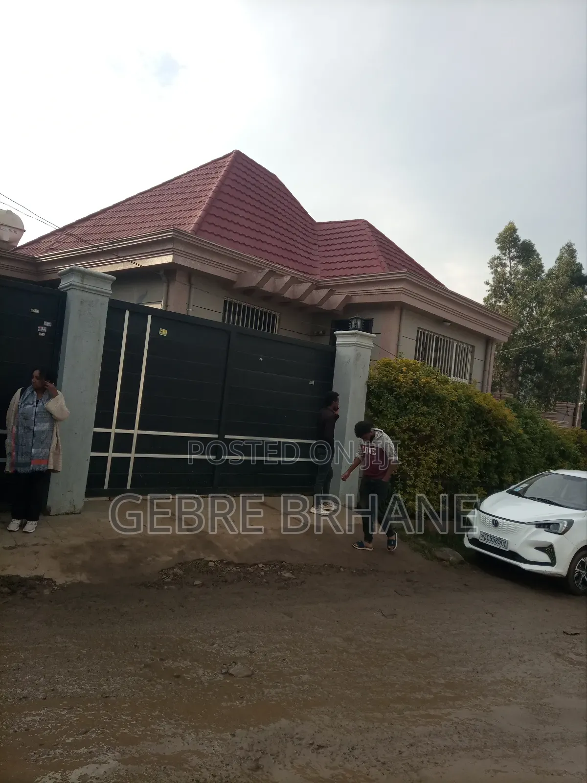 3bdrm House in Villa, Yeka for rent