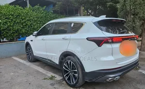 Jetour X70 Plus 2022 White