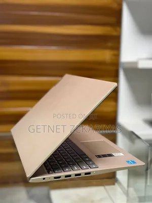 New Laptop Lenovo IdeaPad Z560 8GB Intel Core I3 SSD 256GB