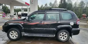 Toyota Land Cruiser Prado 2010 Black
