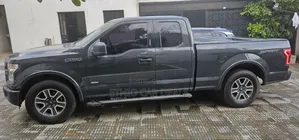 Photo - Ford F-150 2017 Black