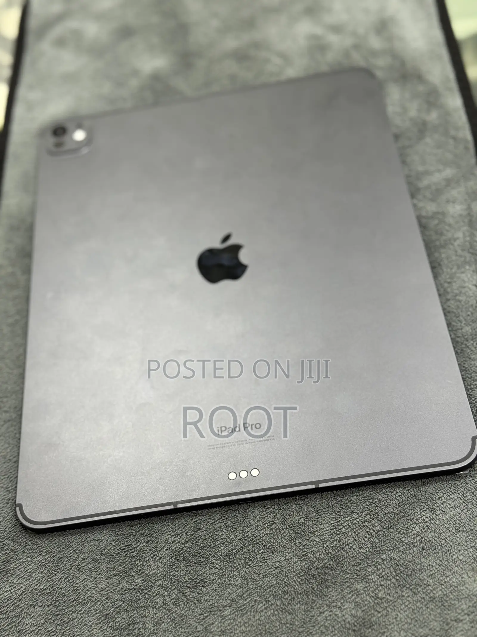 New Apple iPad Pro 13 (2024) 16 GB Black