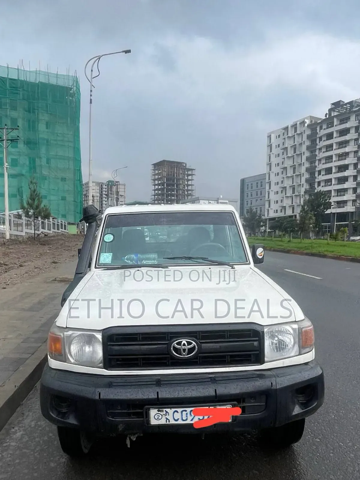 Toyota Land Cruiser 2009 White