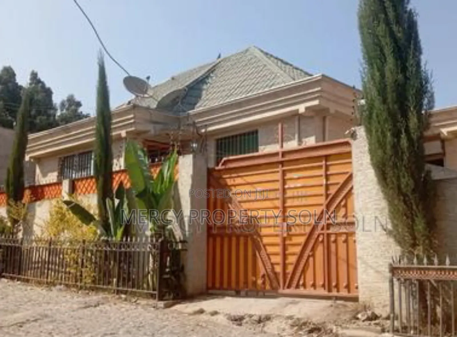 5bdrm Villa in Bole for sale