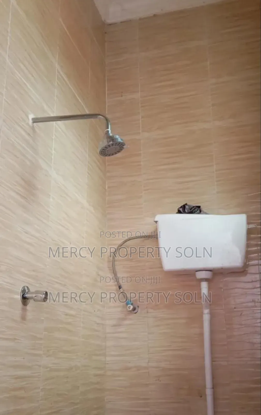 5bdrm Villa in Bole for sale