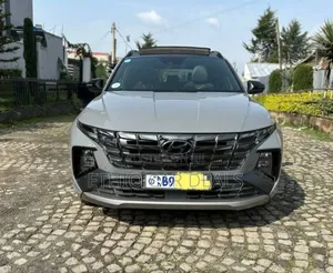 Photo - Hyundai Tucson 2021 Gray