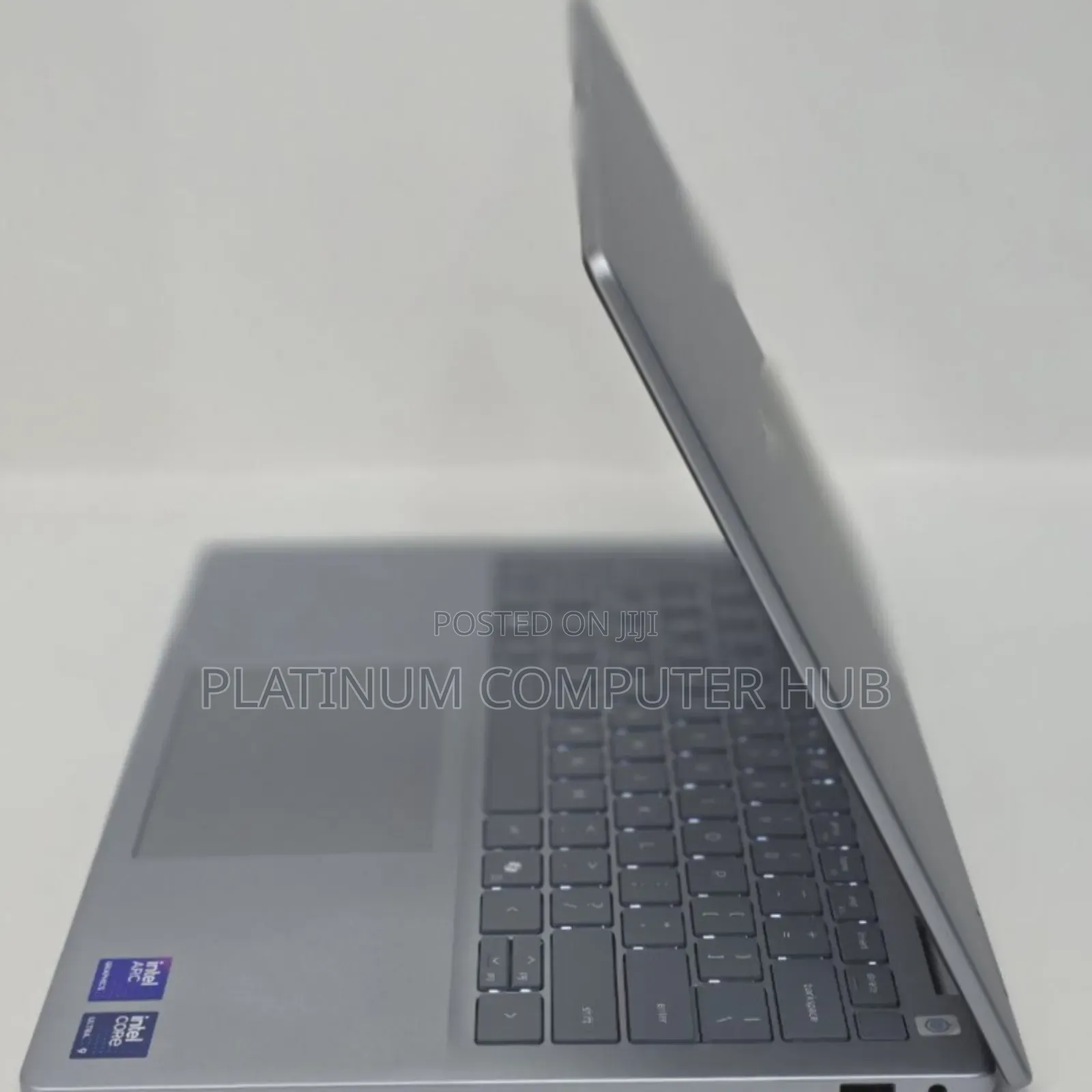New Laptop Dell Precision 15 3541 32GB Intel Core Ultra 9 SSD 1T