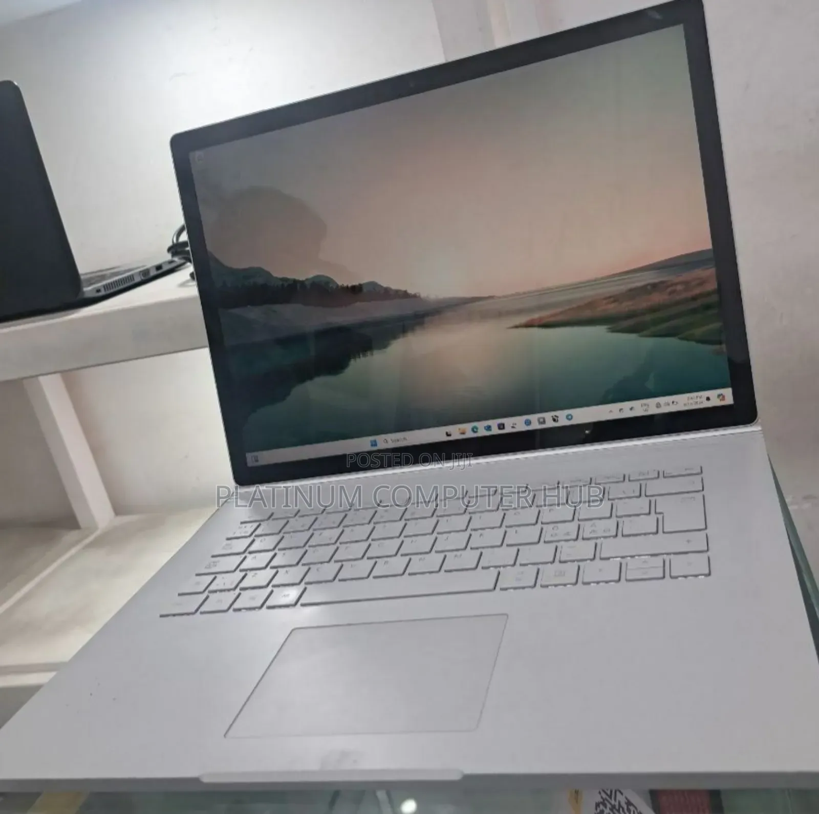 Laptop Microsoft Surface Book 2 16GB Intel Core I7 SSD 256GB