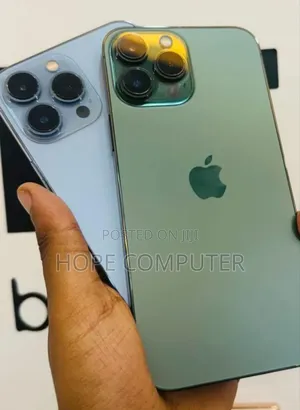 New Apple iPhone 13 256 GB