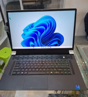 New Laptop Alienware M17x R2 32GB Intel Core I7 SSD 1T