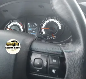 Toyota Hilux 2019 Silver