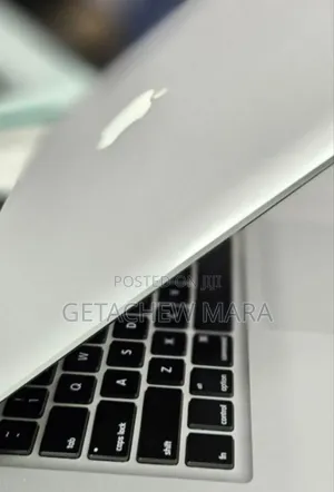 New Laptop Apple MacBook 2012 4GB Intel Core I5 SSD 256GB