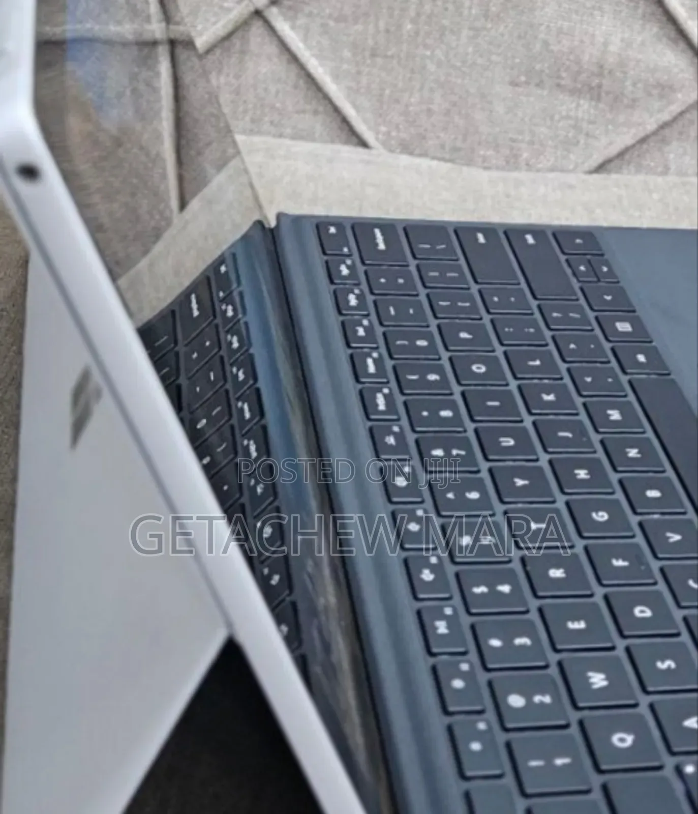 New Laptop Apple MacBook Pro M1 16GB Intel Core I7 SSD 256GB