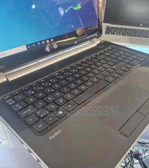 New Laptop HP Pavilion 15 8GB AMD A8 SSD 72GB