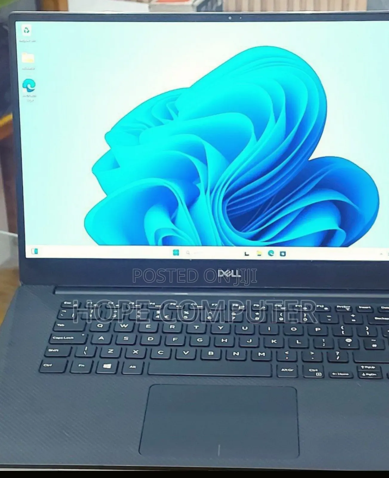 New Laptop Dell Precision 3580 16GB Intel Core I7 SSD 512GB