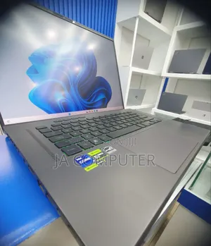 New Laptop Asus ROG Zephyrus G15 16GB Intel Core I9 SSD 1T