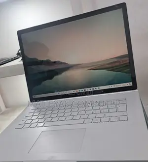 New Laptop Microsoft Surface Book 2 16GB Intel Core I7 SSD 256GB
