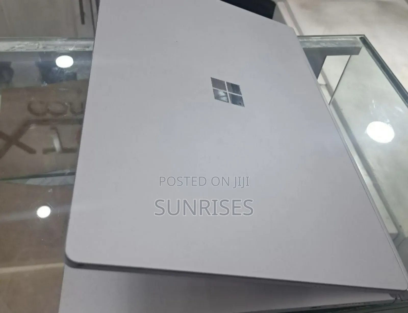 New Laptop Microsoft Surface 4GB Intel Core I7 SSD 256GB