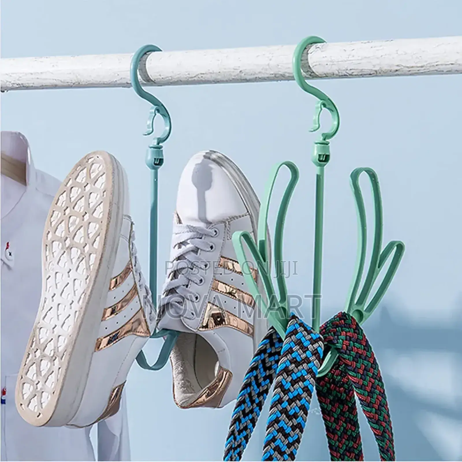 Multifunctional Rotating Shoes Drying Rack
