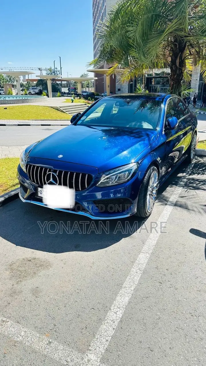Mercedes-Benz C180 2015 Blue