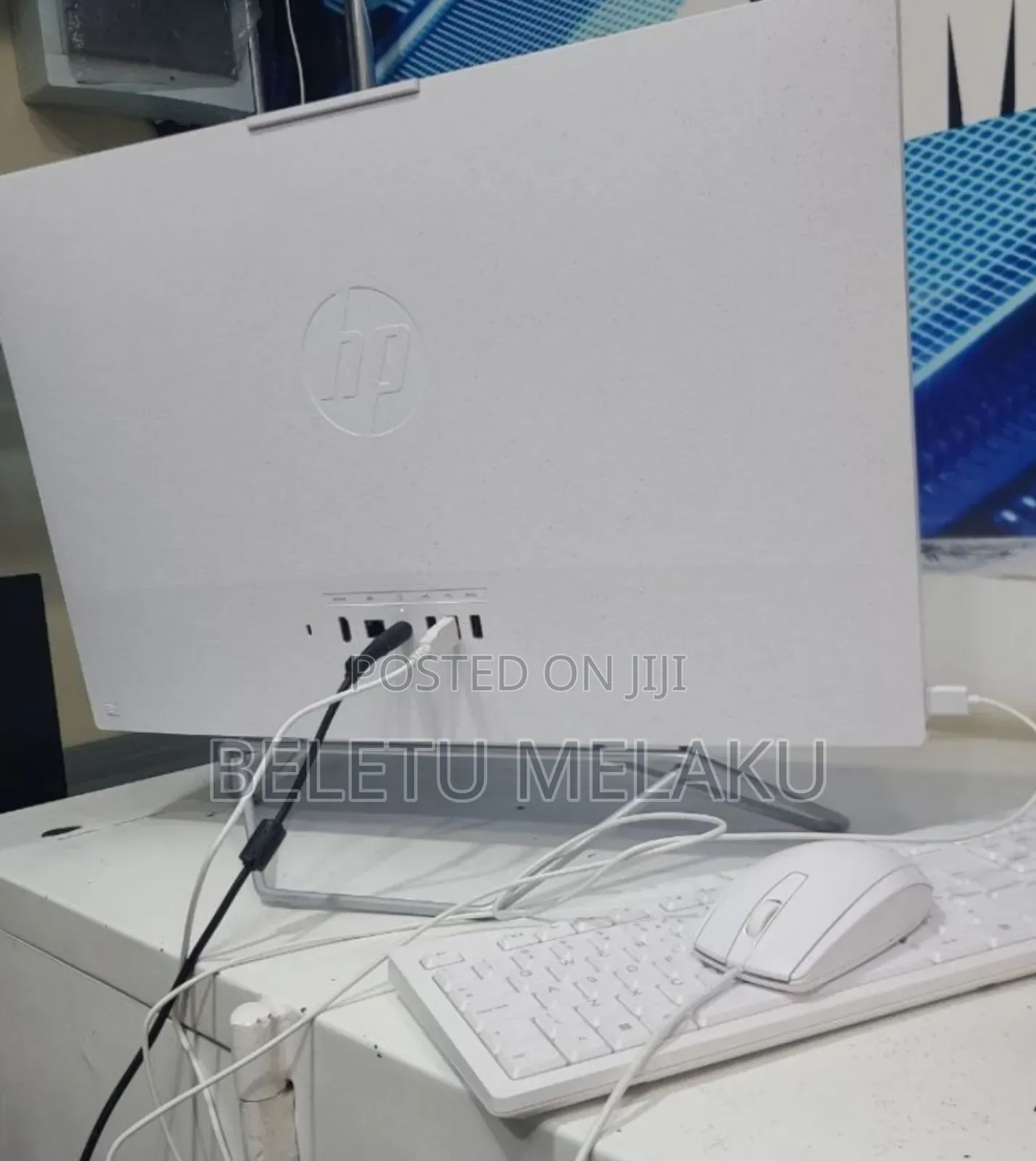 New HP 200 G4 22 All-in-One 8GB Intel Core I5 SSD 512GB