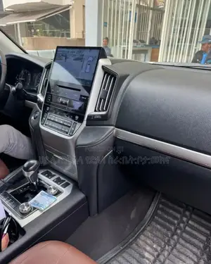 Toyota Land Cruiser 2020 White