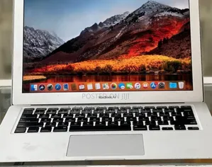 New Laptop Apple MacBook Air 2017 8GB Intel Core I7 SSD 256GB