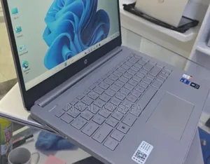 New Laptop HP Stream Notebook 8GB Intel Core I7 SSD 1T