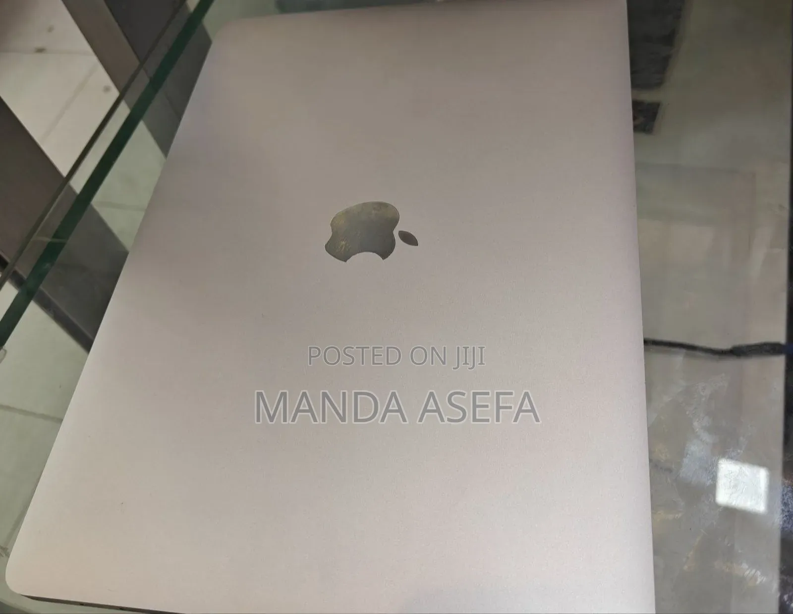 New Laptop Apple MacBook Pro M1 8GB Apple M1 SSD 256GB