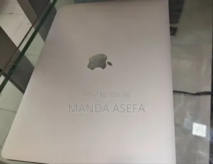 New Laptop Apple MacBook Pro M1 8GB Apple M1 SSD 256GB