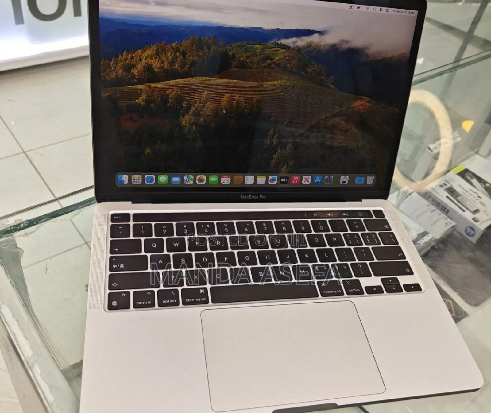 New Laptop Apple MacBook Pro M1 8GB Apple M1 SSD 256GB