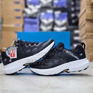 Columbia Water Proof Black X White