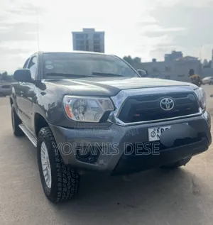 Toyota Tacoma 2014 Blue
