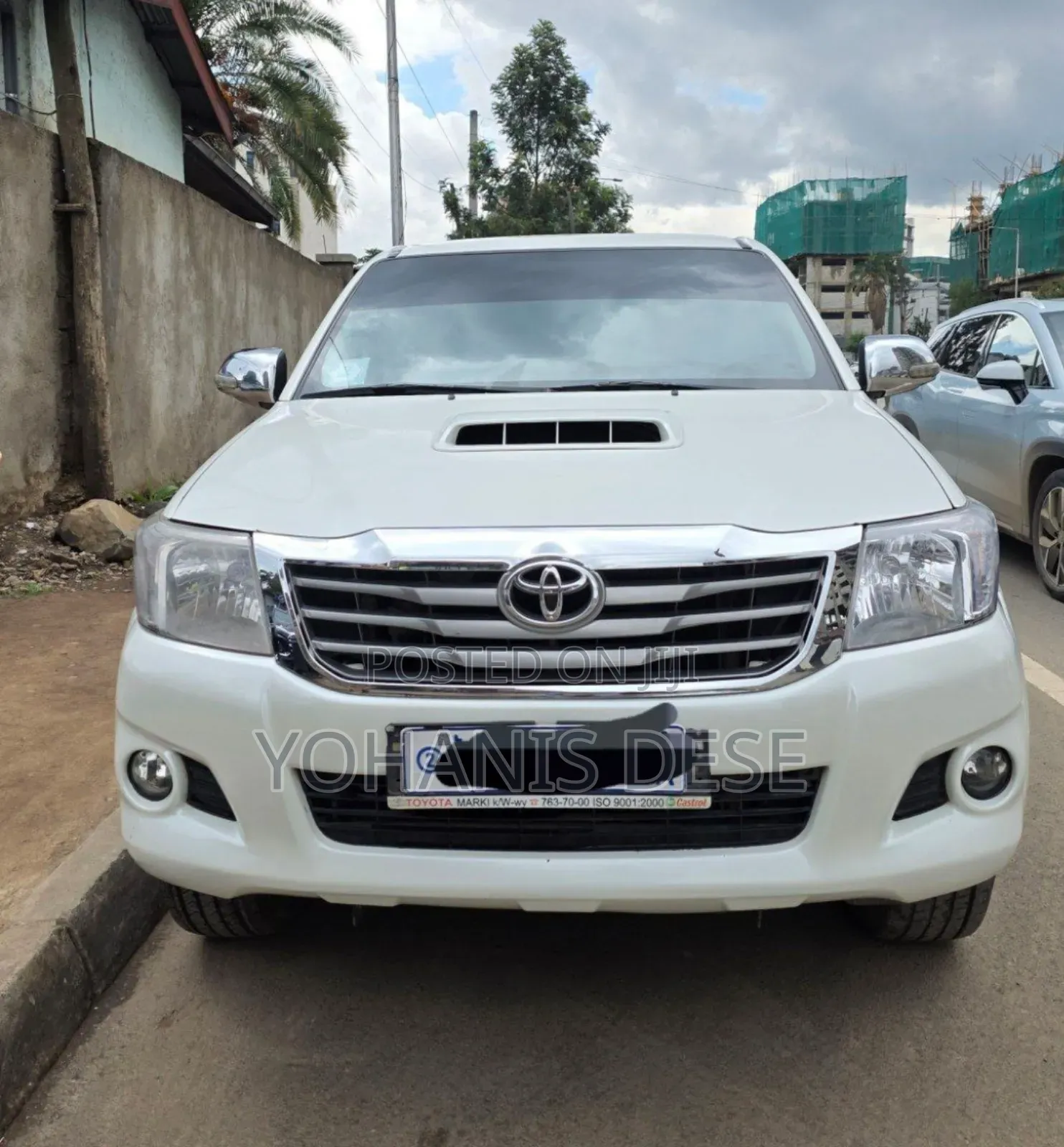 Toyota Hilux 2012 White