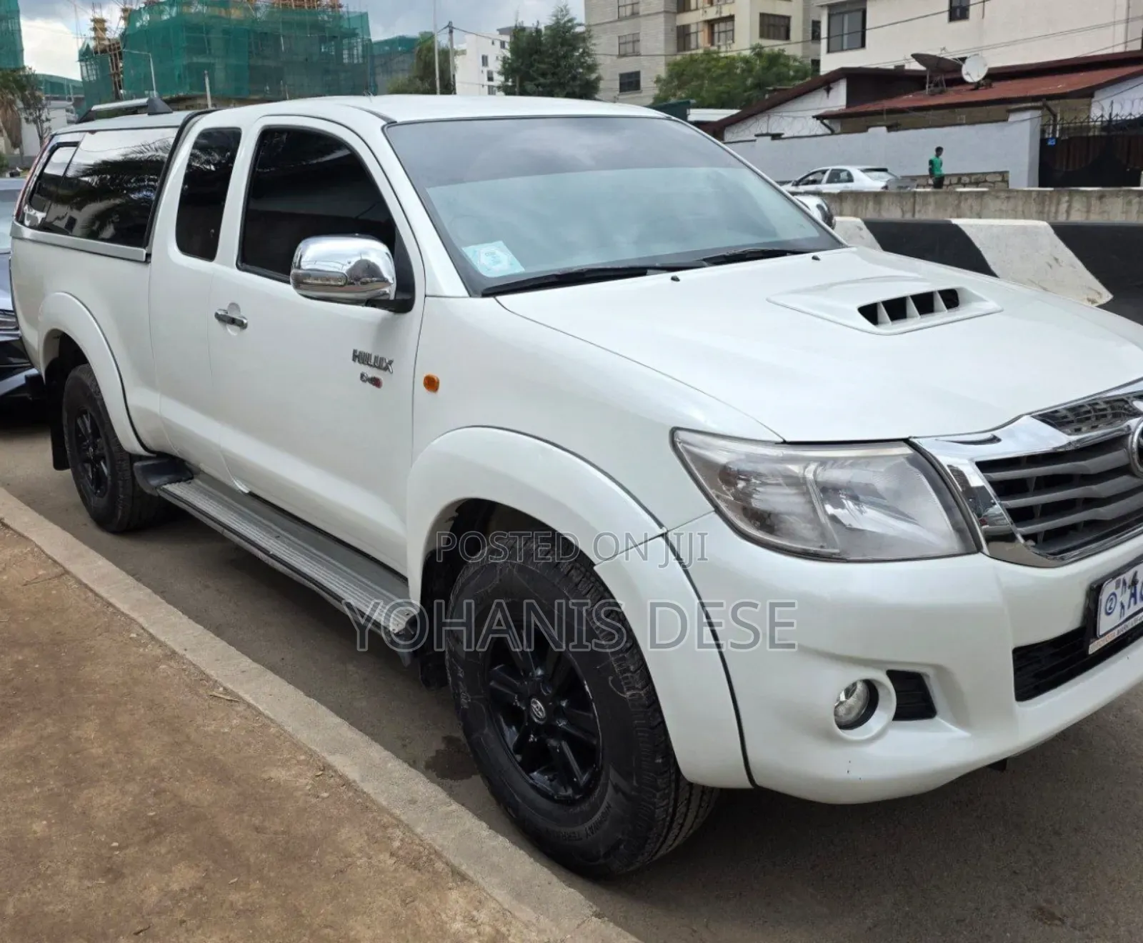 Toyota Hilux 2012 White