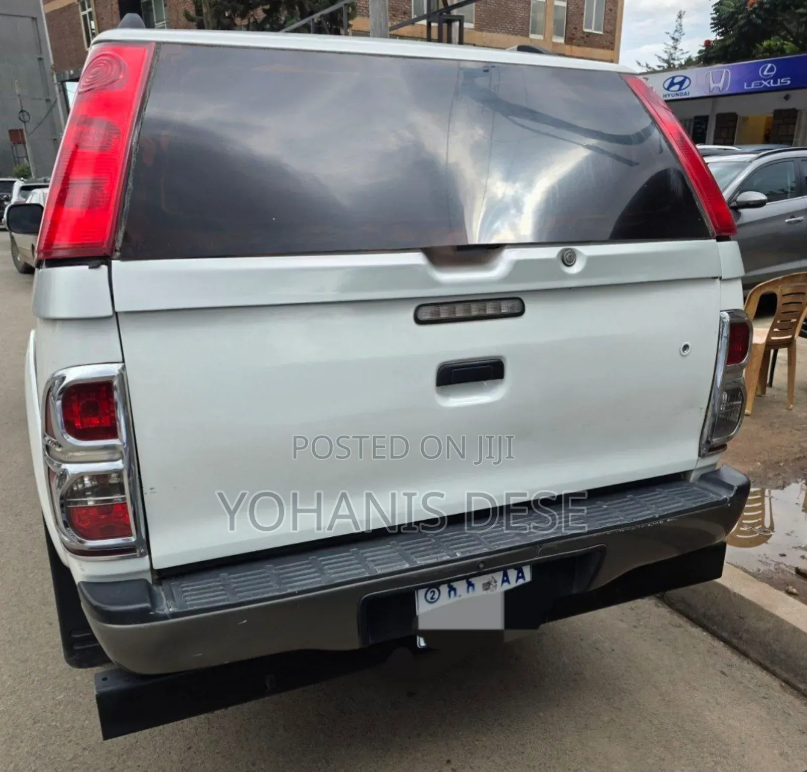 Toyota Hilux 2012 White