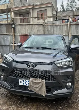 Toyota Raize 2022 Blue