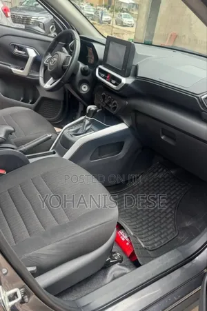 Toyota Raize 2022 Blue