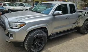 Toyota Tacoma 4dr Double Cab 2016 Silver