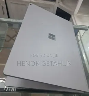 New Laptop Microsoft Surface Book 2 16GB Intel Core I7 SSD 256GB