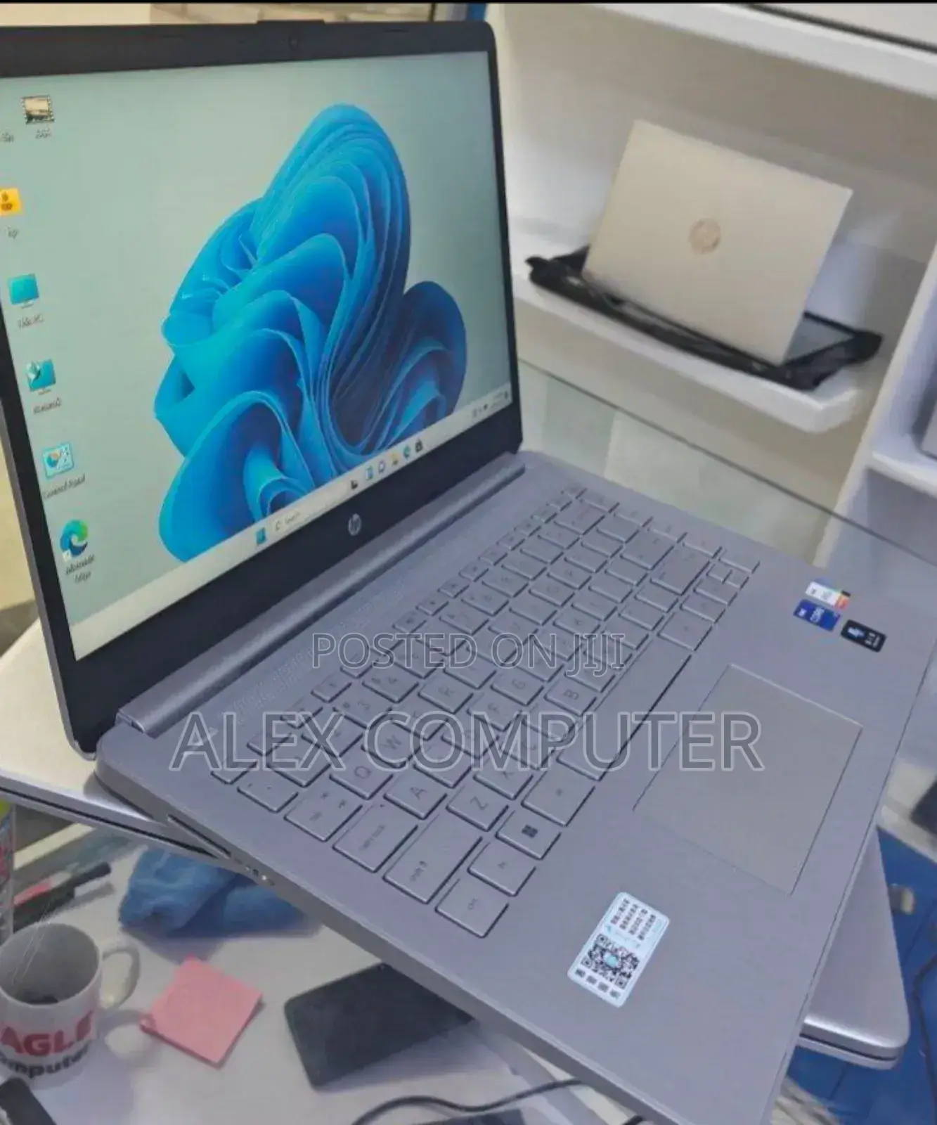 New Laptop HP Stream Notebook 8GB Intel Core I7 SSD 1T
